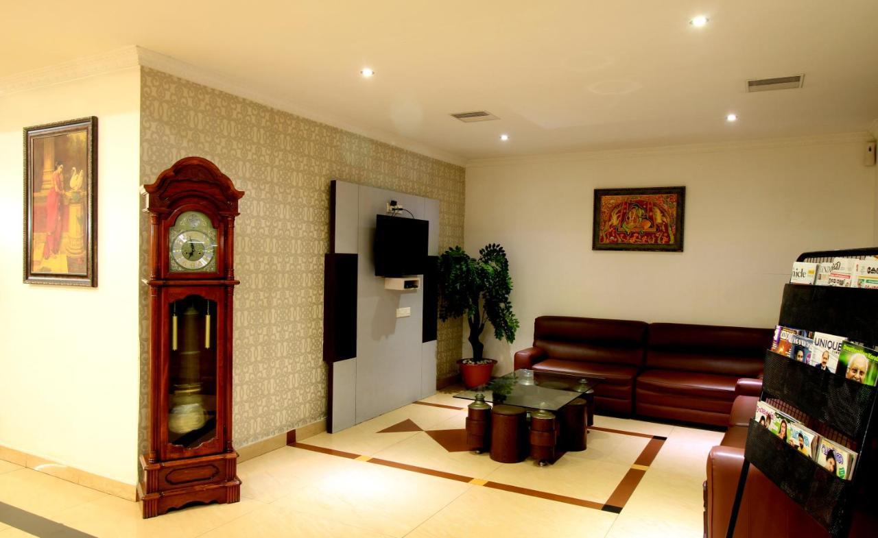فندق Xavier'S Residency كولاّم المظهر الخارجي الصورة